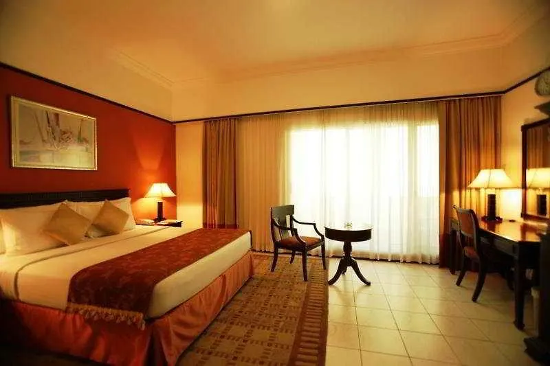 Savoy Crest Hotel Apartments 迪拜